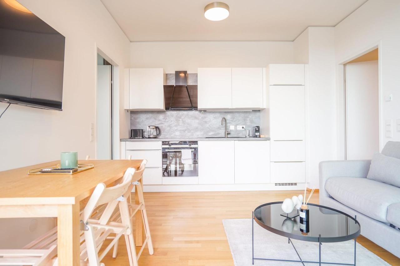 In High-rise On The Danube Appartement Wenen